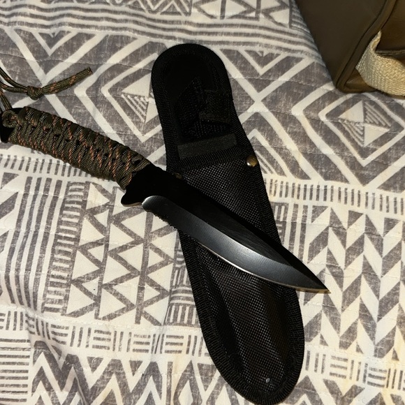 Ozark trail fixed blade - Picture 5 of 5